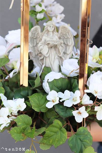 Angelo Garden, kompozycja kwiatowa ze złotym lampionem, wys.55cm  