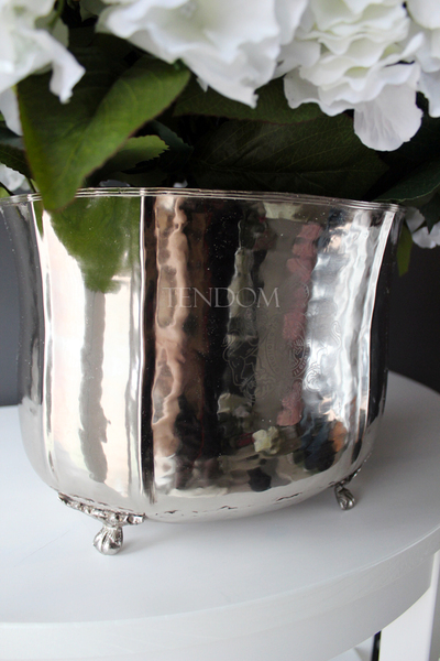 Hellada kompozycja hortensji w cynowanym ekskluzywnym naczyniu z herbem, wys.55cmx50cm