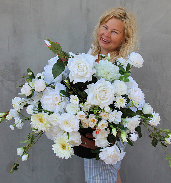 Agnes elegancka kompozycja we wkładzie do donicy, wys.68cm