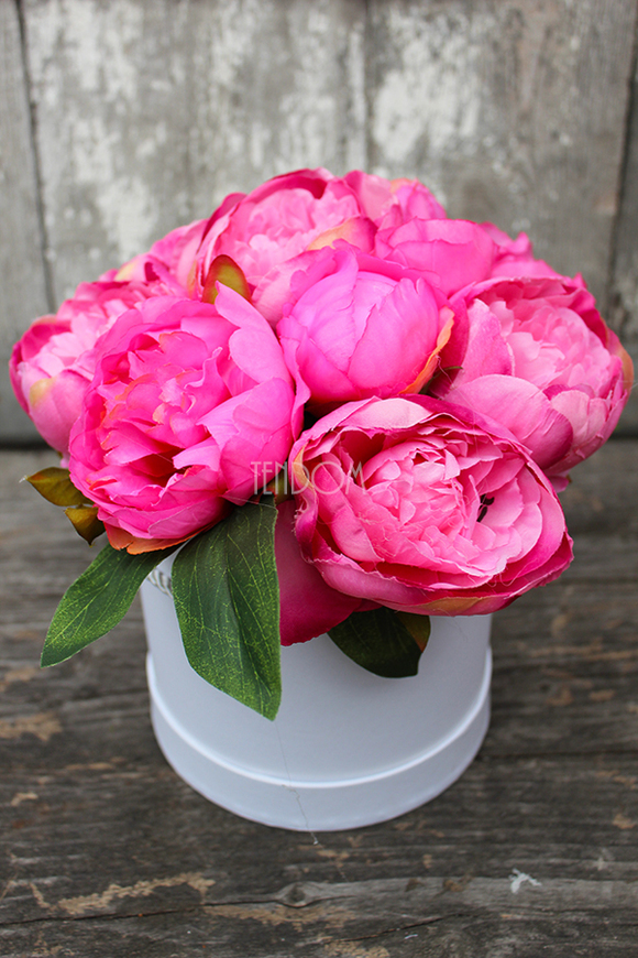 kompozycja kwiatowa / bukiet Flowerbox Różowa Piwonia, wys.22cm