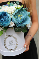 kompozycja kwiatowa / bukiet Flowerbox, Błękitne Niebo 1, wys.30cm