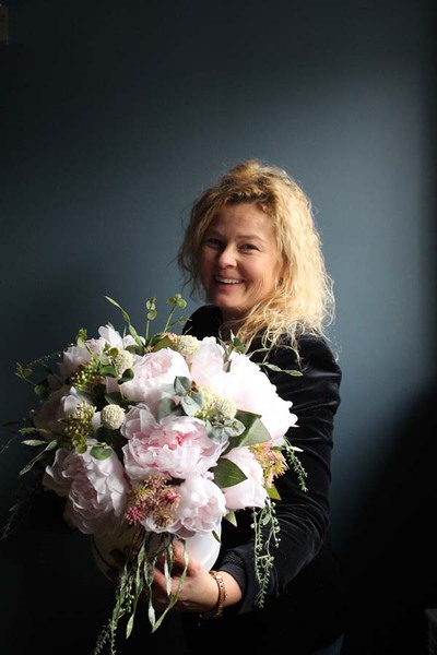 kompozycja kwiatowa / bukiet / Flowerbox, Kamelia, wys.38cm