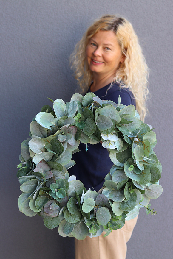 Eukaliptus II, stylowy zielony wianek na drzwi, śr.40cm