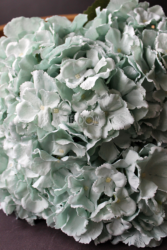 kosz z kwiatami Romantyczna Hortensja Błękitna 35x35cm