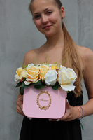 box Summer Time, kompozycja kwiatowa / bukiet / Flowerbox, wys.22cm