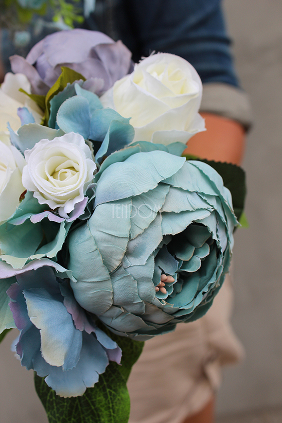 bukiet kwiatów Linda niebiesko - biały, wys.23cm