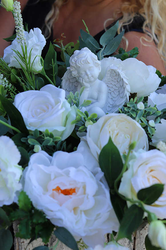 Biellona, dekoracja nagrobna z aniołem, wym.42x61cm