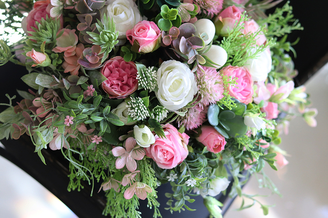 Manfredo 2, kompozycja kwiatowa w srebrnej donicy, wys.27cm