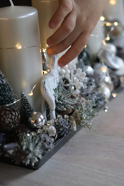 adwentowy stroik Biała Zabawa, wym.18x43x17cm 