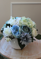 bukiet Selva w białym ceramicznym naczyniu, wys.24cm