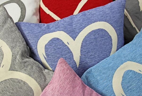 poszewka Z Sercem, liliowa, wym.45x45cm