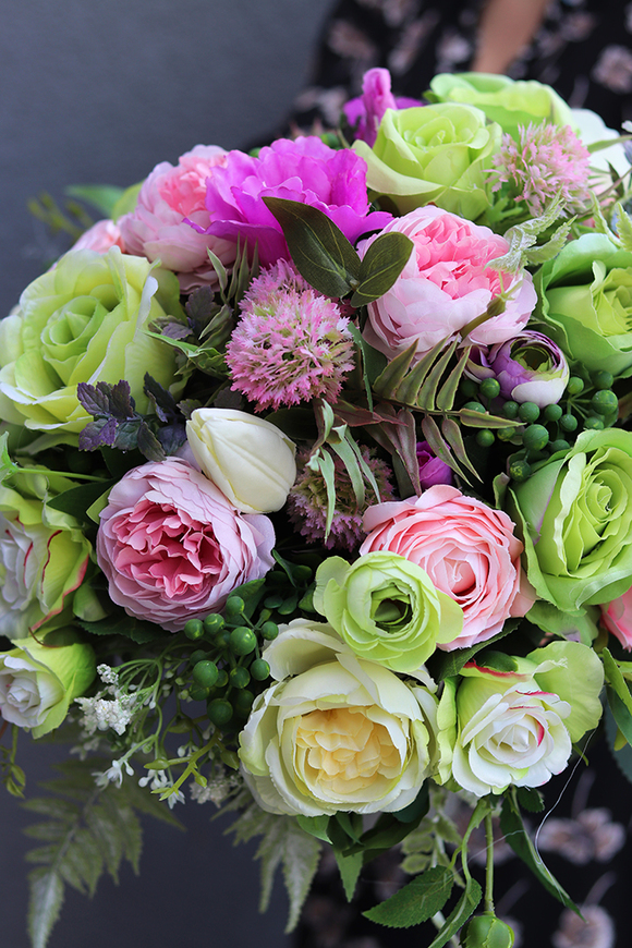 Gertruda, barwna kompozycja w srebrnym naczyniu, wys.36cm, śr.36cm