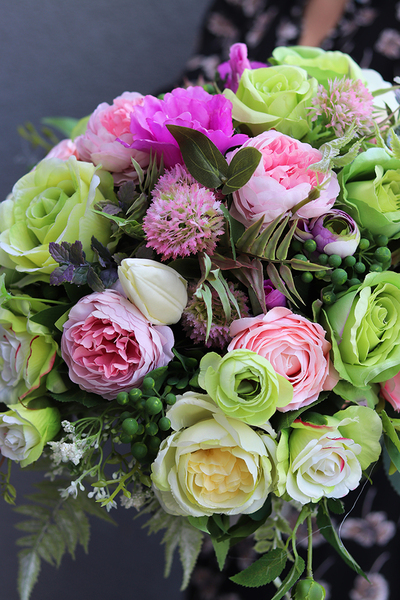 Gertruda, barwna kompozycja w srebrnym naczyniu, wys.36cm, śr.36cm