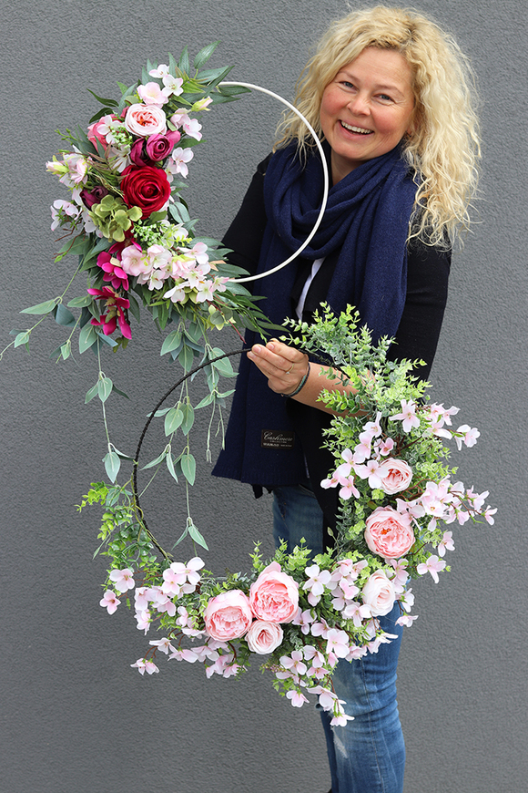 Lunilla Subtelle, wyjątkowy wianek na drzwi na obręczy, śr.52cm