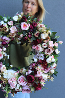 Bella Belia, bogaty wianek kwiatowy, śr.52cm 