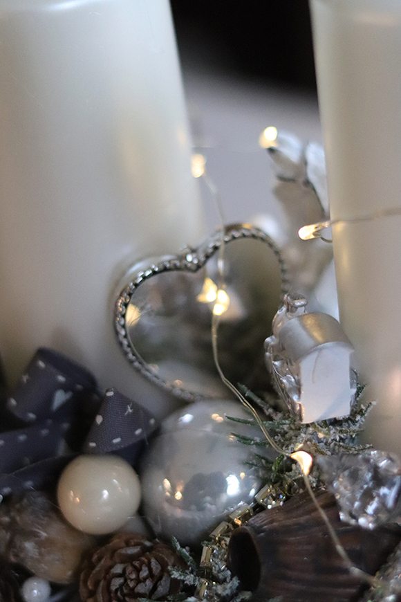 adwentowy stroik Biała Zabawa, wym.18x43x17cm 