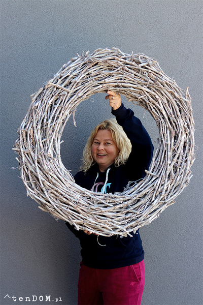Grande Wreath, ogromny wianek  z szarych gałązek, śr.84cm