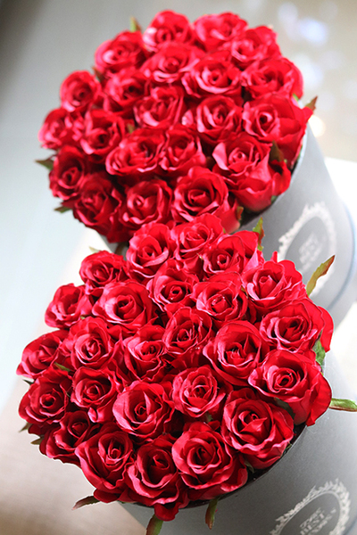 kompozycja kwiatowa / bukiet flowerbox Mercedes Red, 1szt. wys.24.5cm