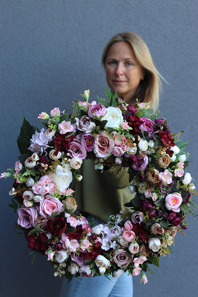 Bella Belia, bogaty wianek kwiatowy, śr.52cm 