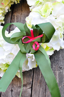 Biało-zielona Hortensja wianek na drzwi, śr.37cm 