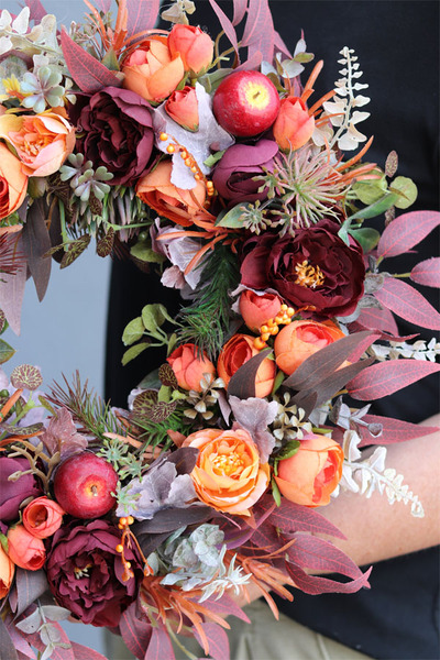 Orange Fall, bogaty wianek jesienny, śr.43cm 