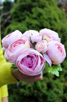 bukiet jasnoróżowych jaskrów wys.24cm