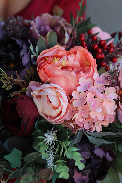 England Reseni, kompozycja nagrobna w szarej misie, wym.39x57cm 