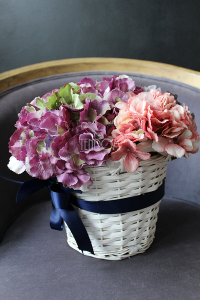 kosz z kwiatami Romantyczna Hortensja Fiolet 28x28cm