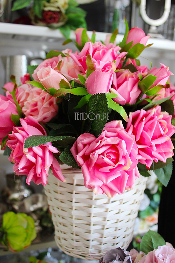 bogaty kosz z różowymi różami Romance wys.40x35x35cm