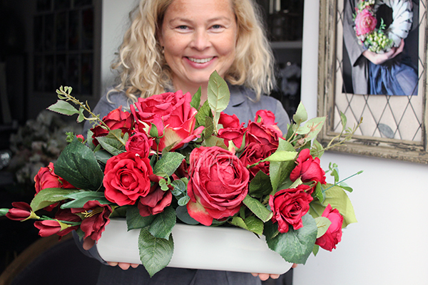 piękna kompozycja kwiatowa Red Fire, wys.28cm