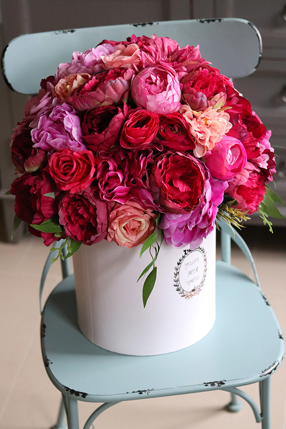 bogaty flowerbox / kompozycja z różowych kwiatów, Georgina, wys.53cm