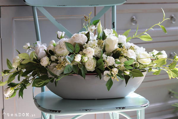 elegancka kompozycja kwiatowa Biellona wym.32x70cm