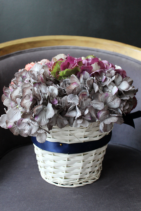 kosz z kwiatami Romantyczna Hortensja Fiolet 28x28cm