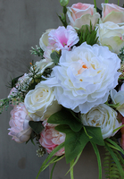 Bellona kompozycja nagrobna w kwadratowym naczyniu, wys.58cm