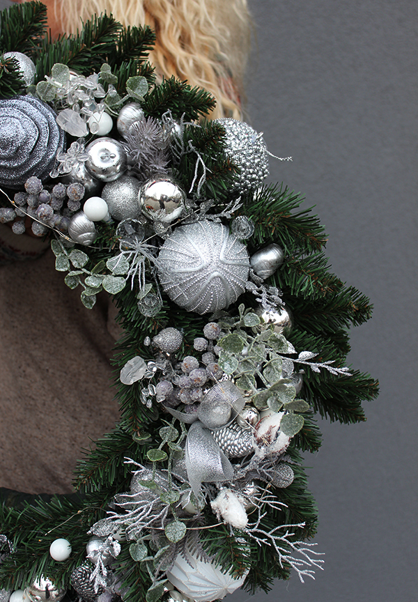 bożonarodzeniowy wianek na drzwi, Silver Christmas, śr.64cm