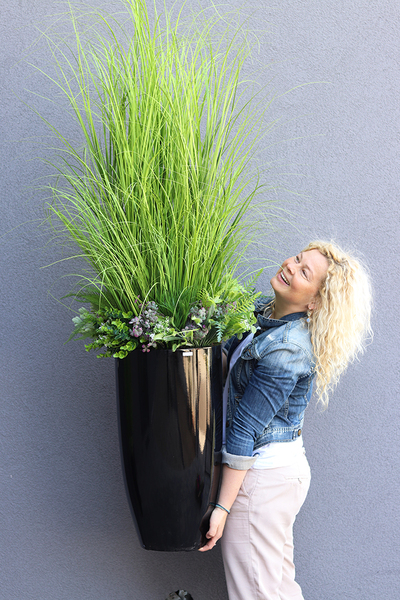 Fiberglass Grande Tenomo, trawy i sukulenty w donicy fiberglass,wys.160cm 