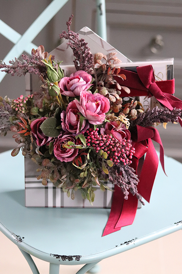 bardzo urocza koperta flowerbox z czekoladą, Relano, wym.30x35cm 