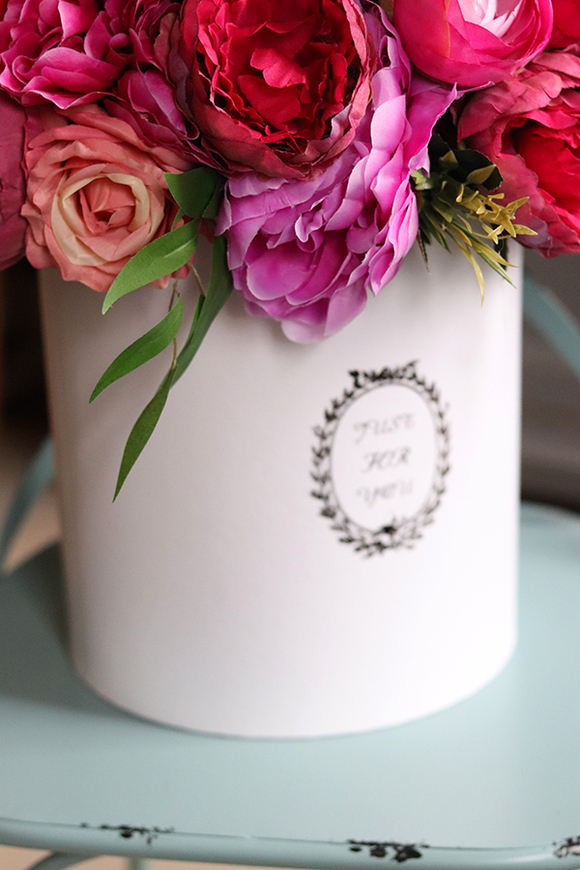 bogaty flowerbox / kompozycja z różowych kwiatów, Georgina, wys.53cm