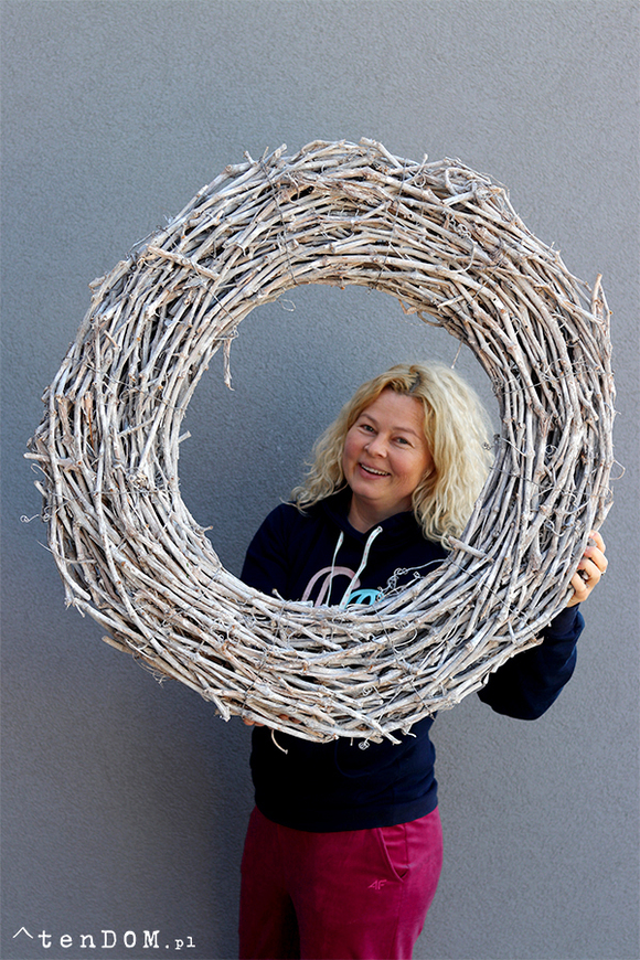 Grande Wreath, ogromny wianek  z szarych gałązek, śr.84cm