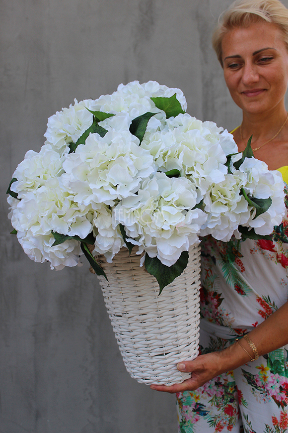 kosz Love Provance z białymi hortensjami, wys.55cm