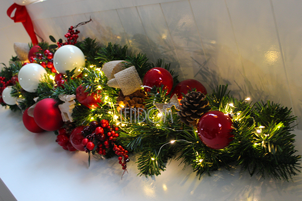 girlanda / dekoracja na stół Karminowa, dł.1.6m