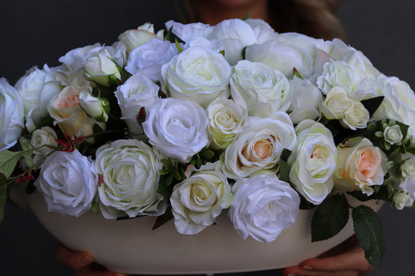 ekskluzywna kompozycja kwiatowa Laos Verdana, wys.30cm, dł.50cm