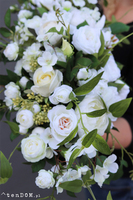 elegancka kompozycja kwiatowa Biellona wym.32x70cm