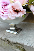 kompozycja kwiatowa Emilie, brudny róż, 48x28cm, wys.32cm