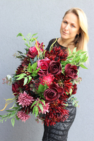 Astry Bordo, kompozycja kwiatowa nagrobna, wym.50x55x40cm