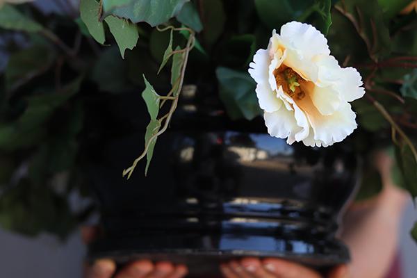 Eustoma, efektowny bukiet dekoracja nagrobna, wym.48x87cm