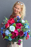 Janina Pink&Blue, kompozycja kwiatowa nagrobna wys.35,śr.50cm