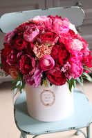 bogaty flowerbox / kompozycja z różowych kwiatów, Georgina, wys.53cm