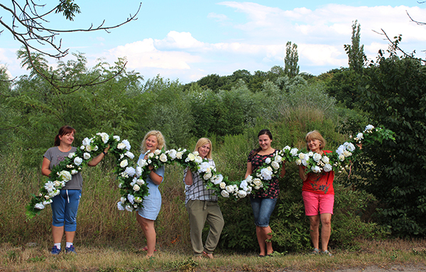 bardzo długa girlanda do dekoracji przyjęć komunijnych i wesel, dł.6m