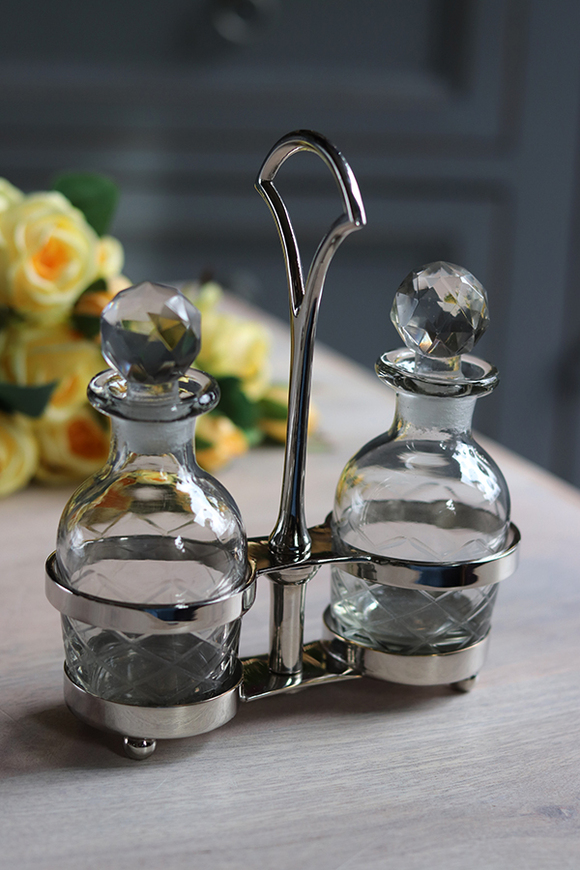 atrakcyjny zestaw Oliwa & Ocet na stojaku, / Przyprawniki, wym.11x15x6cm